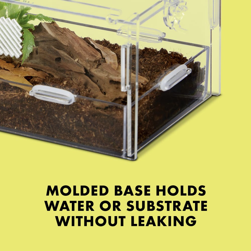 Molded base holds water or substrate without leaking